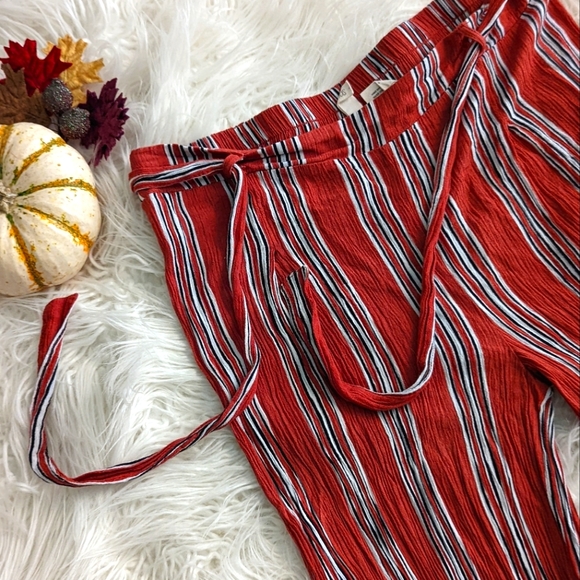 Sky and Sparrow Stripe Crop Pants - Picture 3 of 12